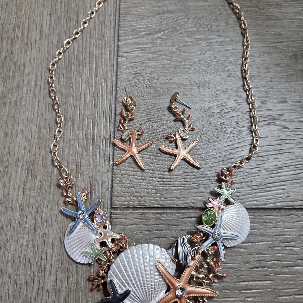 Ocean-Inspired Starfish and Shell Necklace Set